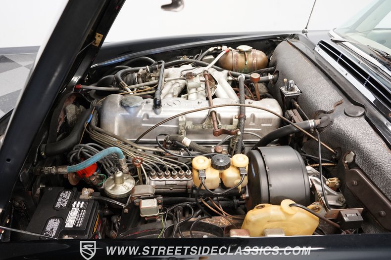 Unknown-280sl-1968-Black-White-1