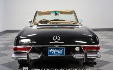Unknown-280sl-1968-Black-White-16