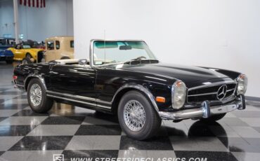 Unknown-280sl-1968-Black-White-19