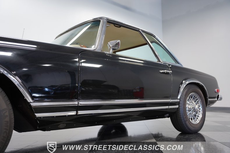 Unknown-280sl-1968-Black-White-25