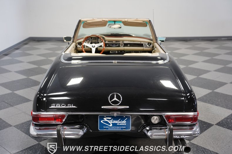 Unknown-280sl-1968-Black-White-30