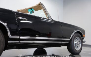 Unknown-280sl-1968-Black-White-33
