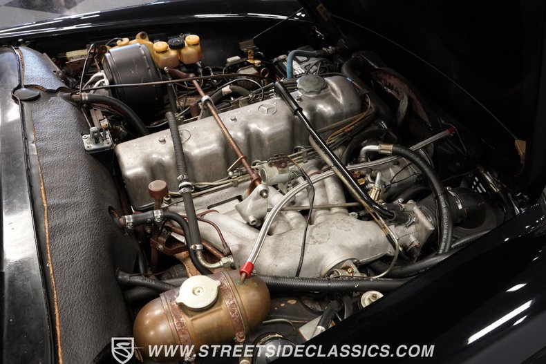 Unknown-280sl-1968-Black-White-36