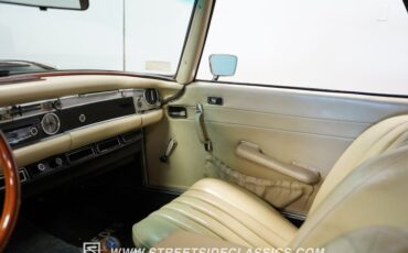 Unknown-280sl-1968-Black-White-45