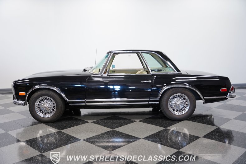 Unknown-280sl-1968-Black-White-5