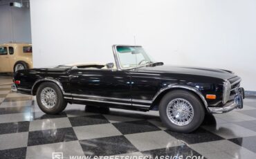 Unknown-280sl-1968-Black-White-7