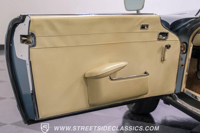 Unknown-280sl-1968-Gray-Blue-Metallic-Beige-39