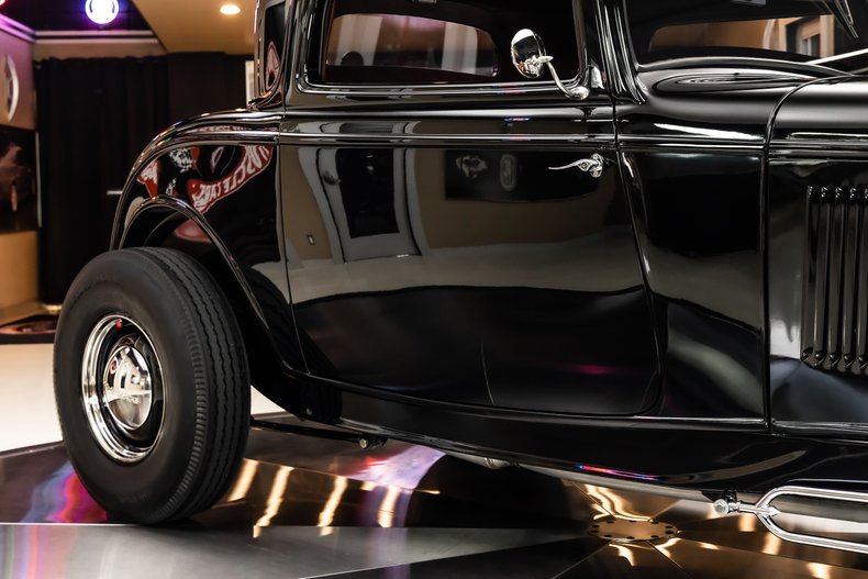 Unknown-3-window-1932-Black-32