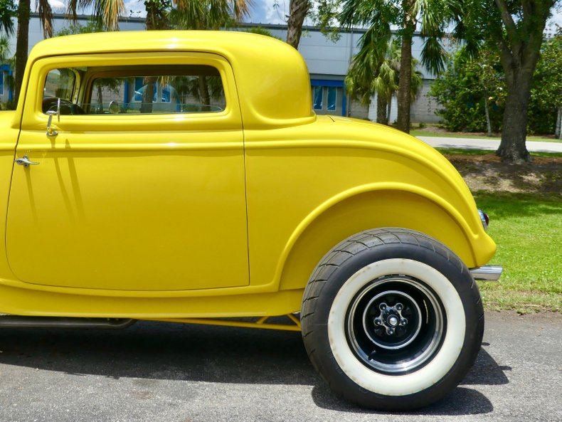 Unknown-3-window-1932-Bright-Yellow-Tan-33