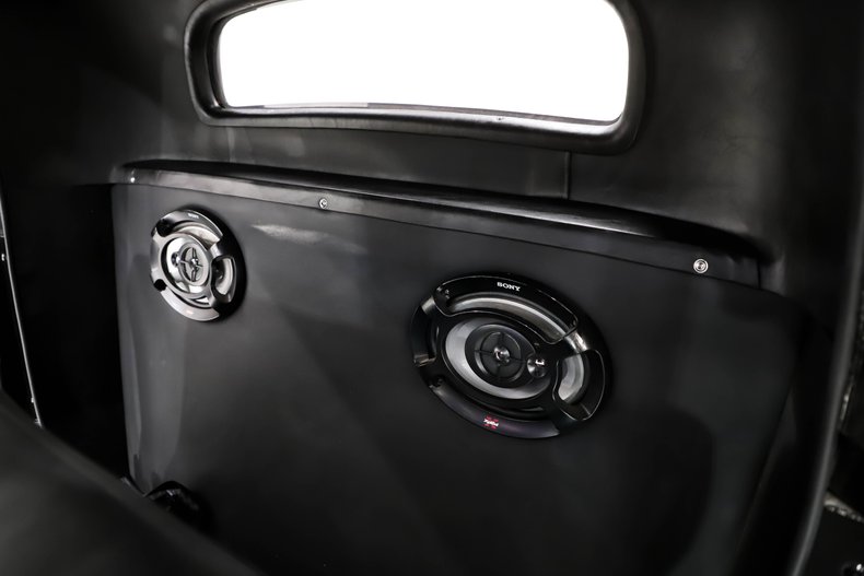Unknown-3-window-1932-Jet-Black-Black-12