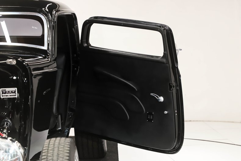 Unknown-3-window-1932-Jet-Black-Black-49