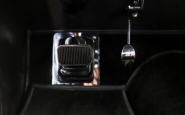 Unknown-3-window-1932-Jet-Black-Black-9