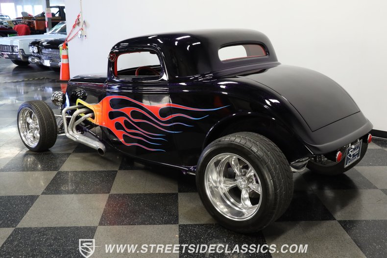 Unknown-3-window-1933-Black-Red-3