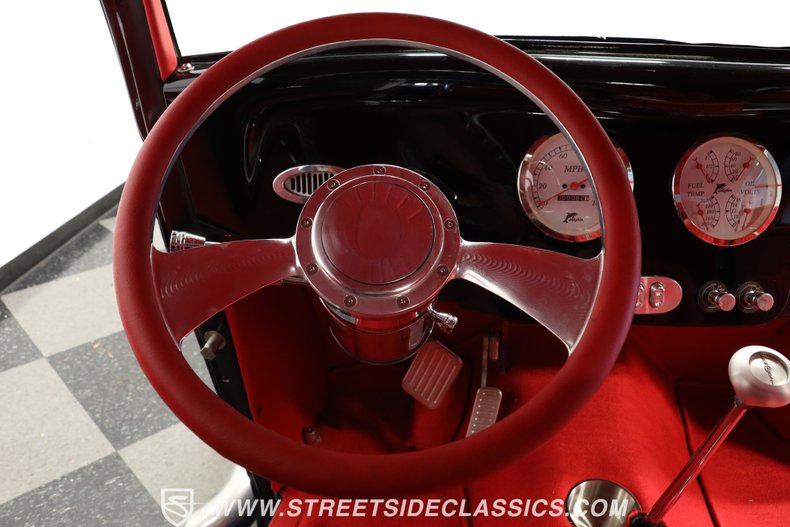 Unknown-3-window-1933-Black-Red-36