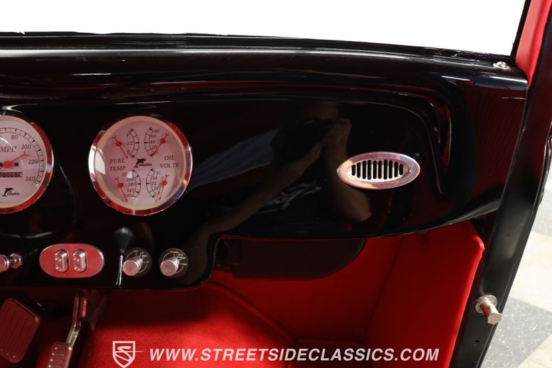Unknown-3-window-1933-Black-Red-42
