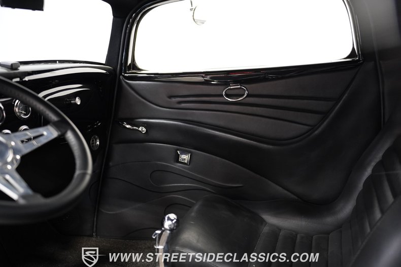 Unknown-3-window-1934-Black-Black-42
