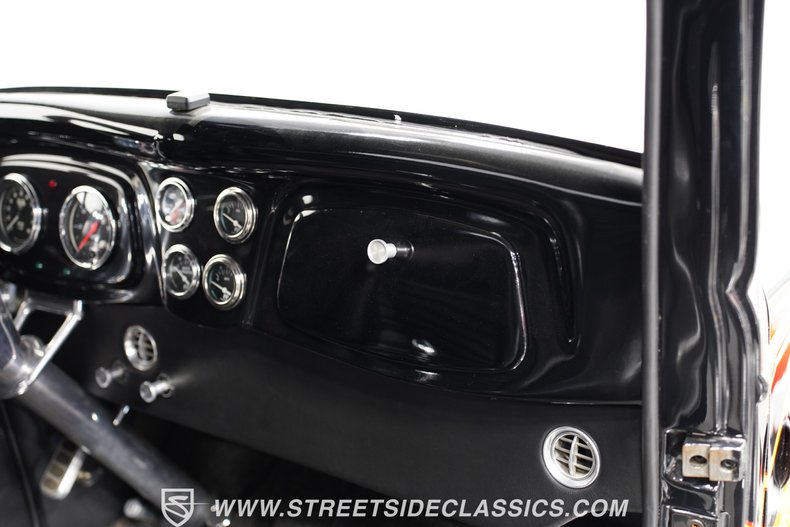 Unknown-3-window-1934-Black-Black-49
