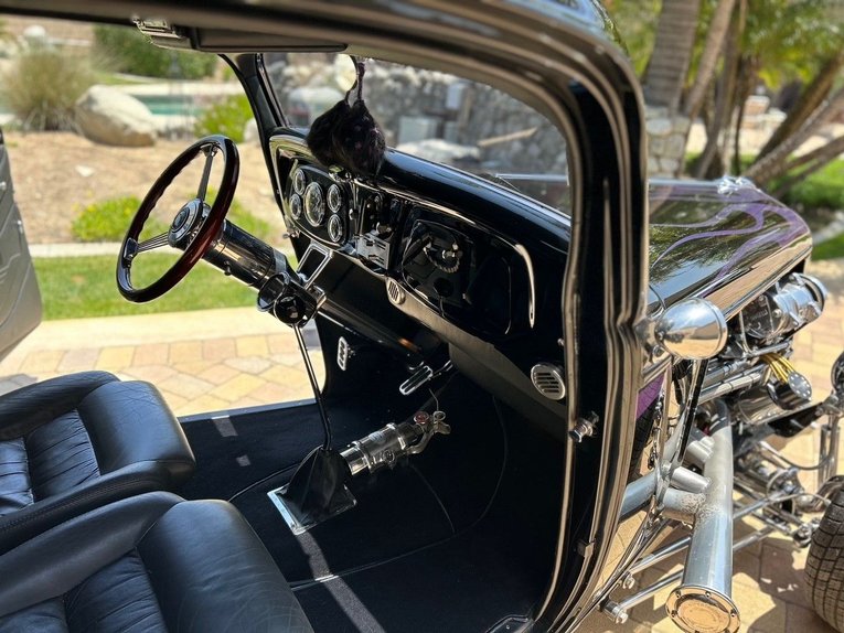 Unknown-3-window-1934-Black-black-9