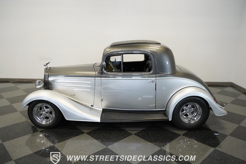 Unknown-3-window-1935-Silver-Black-15