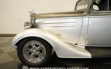 Unknown-3-window-1935-Silver-Black-21