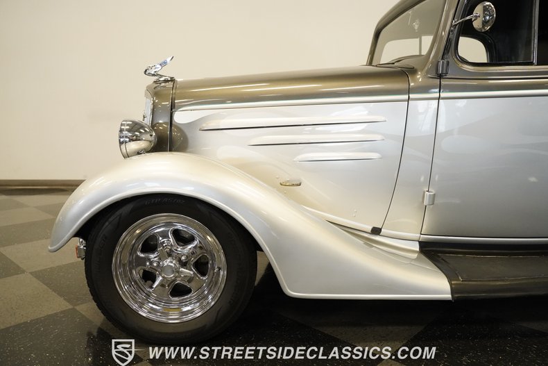 Unknown-3-window-1935-Silver-Black-21