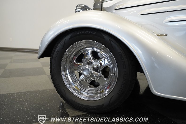 Unknown-3-window-1935-Silver-Black-22