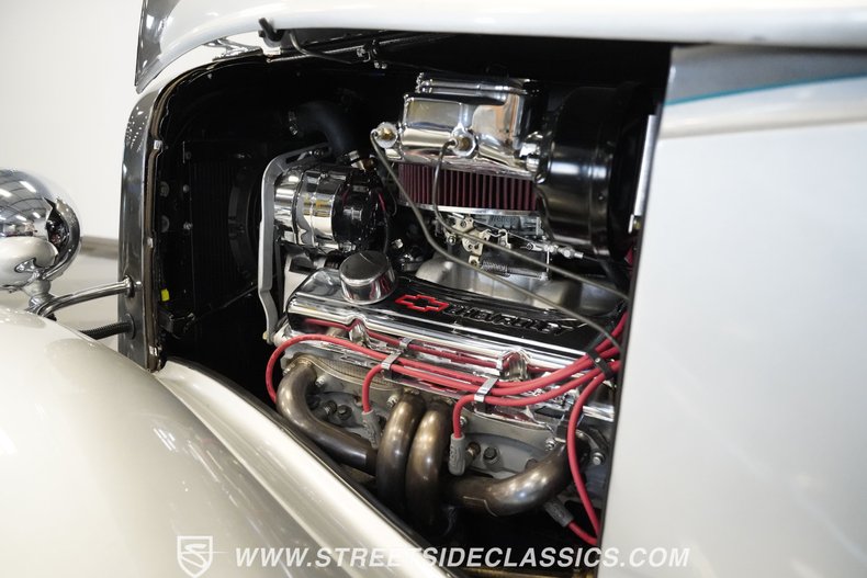 Unknown-3-window-1935-Silver-Black-24