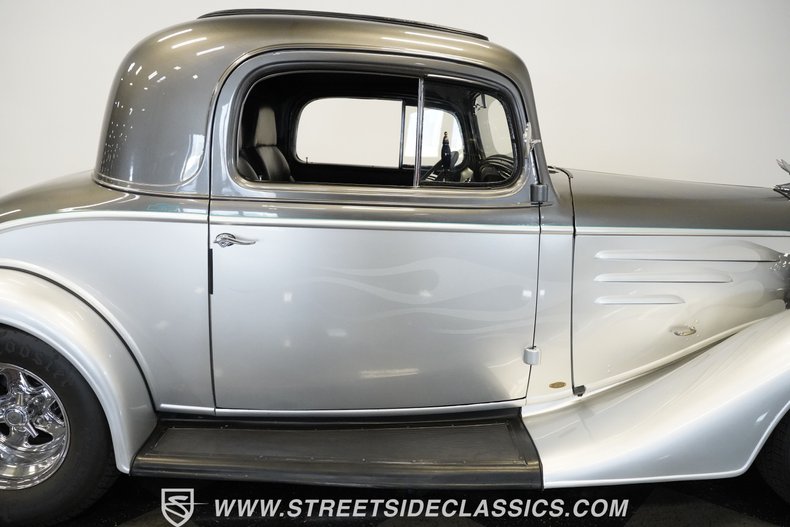 Unknown-3-window-1935-Silver-Black-44