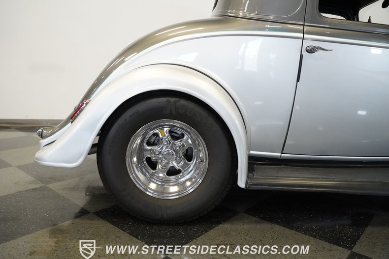 Unknown-3-window-1935-Silver-Black-45