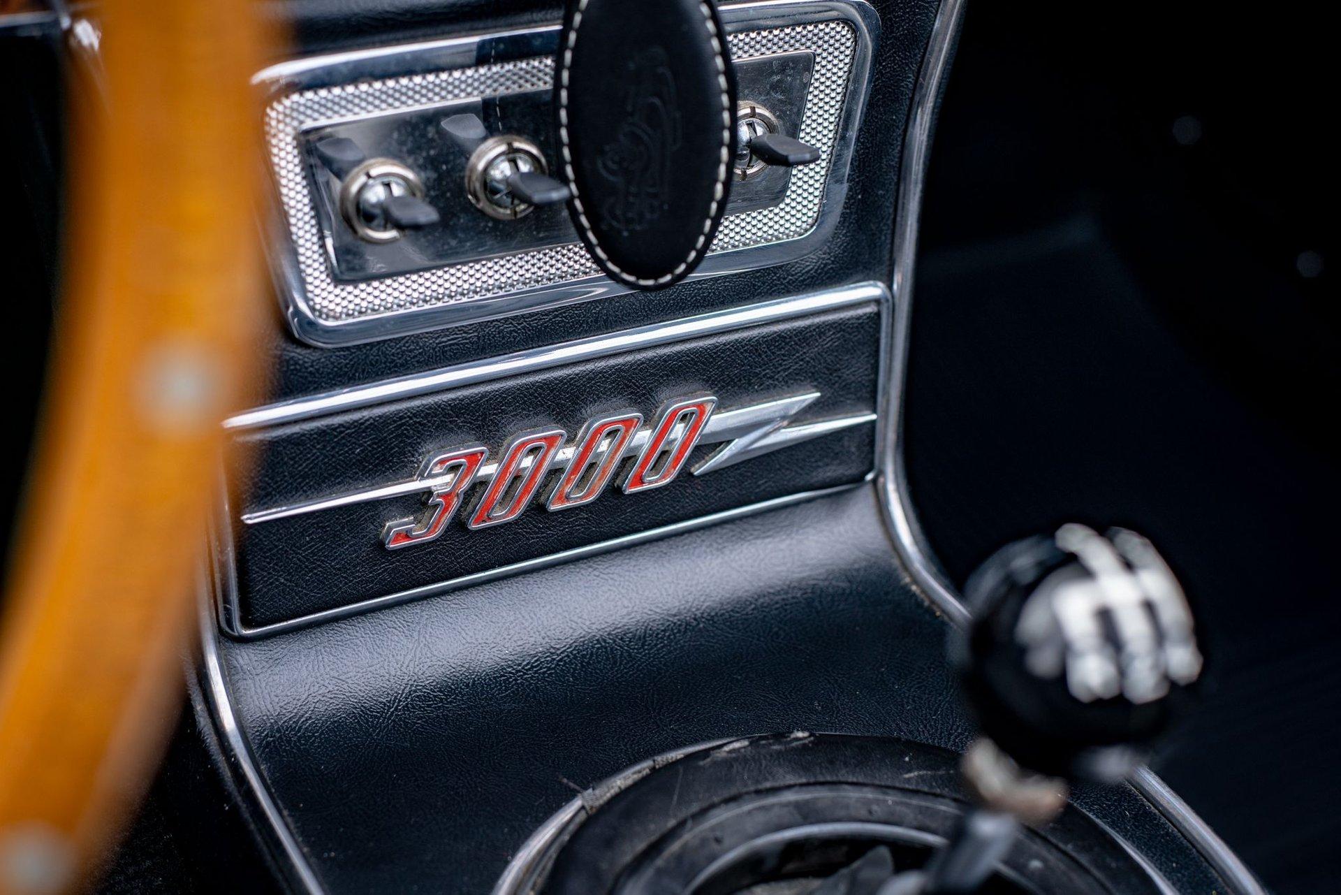 Unknown-3000-1965-Black-amp-Red-Black-16