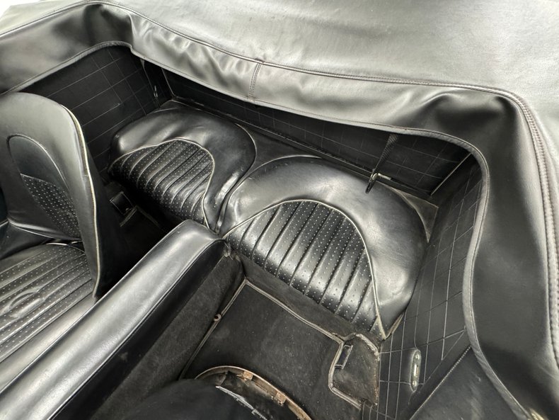 Unknown-3000-1967-British-Racing-Green-Black-33