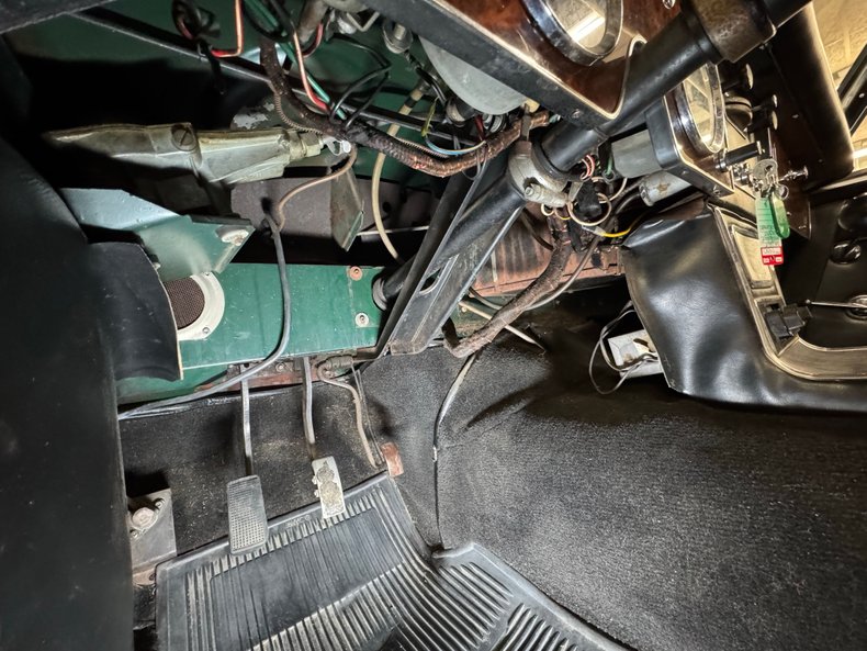 Unknown-3000-1967-British-Racing-Green-Black-46