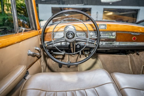 Unknown-300b-1953-Black-Tan