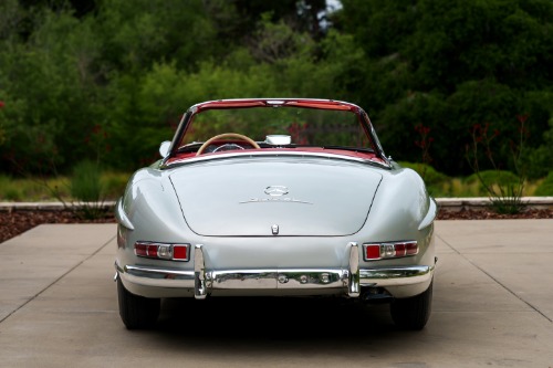 Unknown-300sl-1957-Silver-Red-5