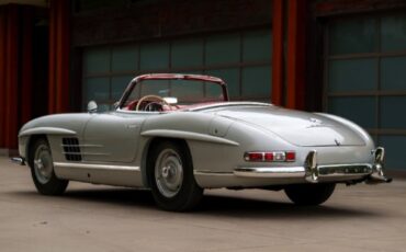 Unknown-300sl-1957-Silver-Red-7