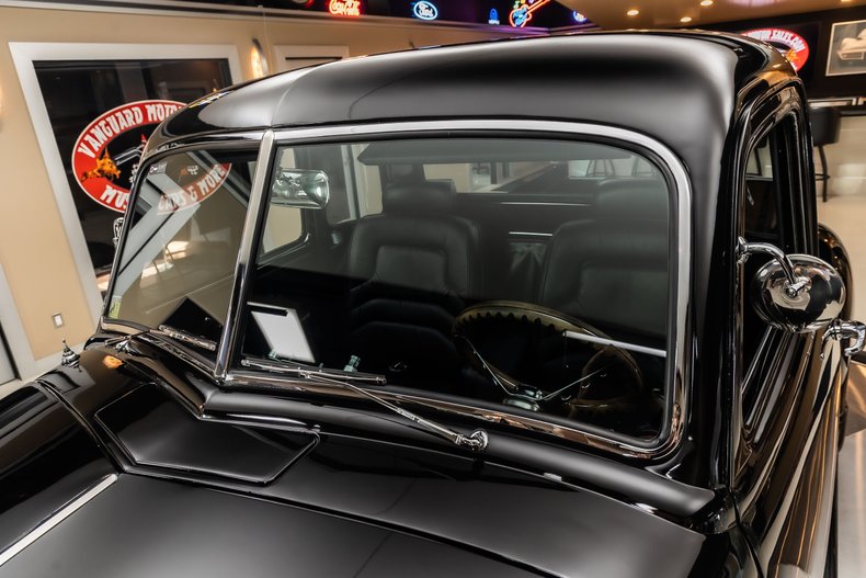 Unknown-3100-1953-Black-26