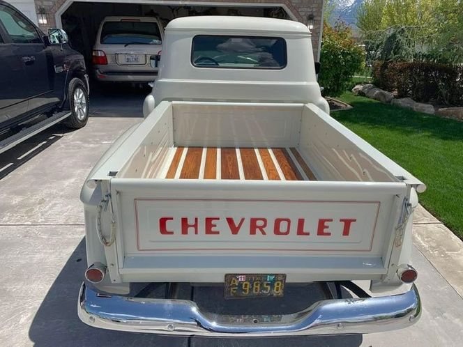 Unknown-3100-1958-Pearl-White-10