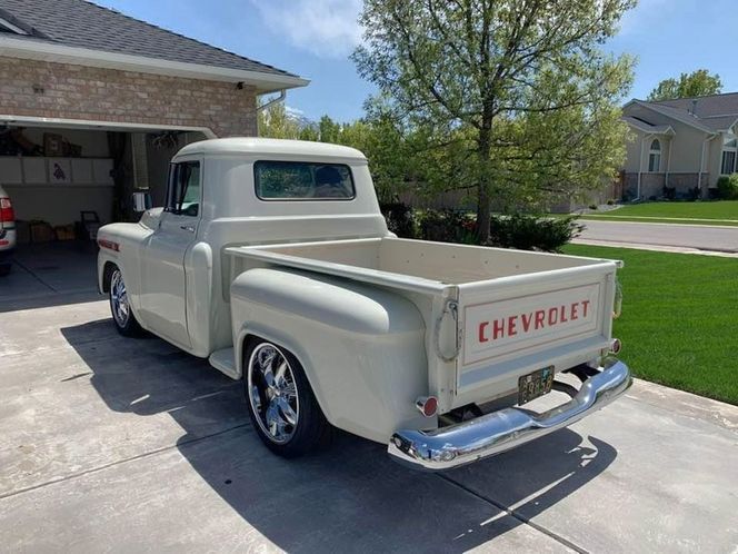 Unknown-3100-1958-Pearl-White-11