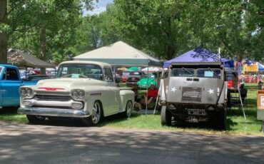 Unknown-3100-1958-Pearl-White