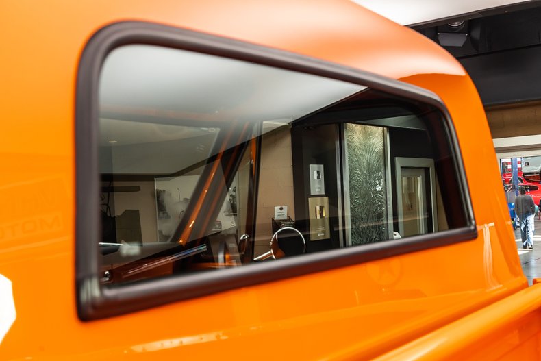 Unknown-3500-1967-Orange-Black-4