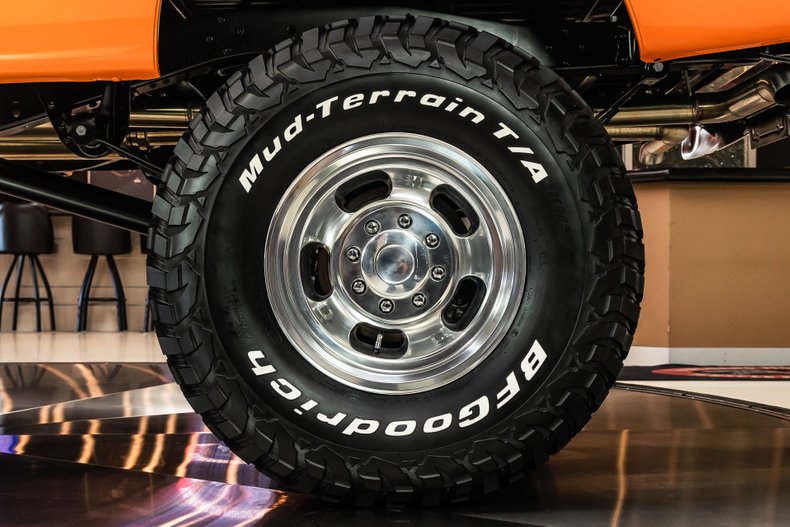 Unknown-3500-1967-Orange-Black-47