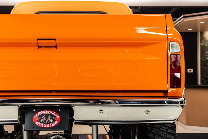 Unknown-3500-1967-Orange-Black-7