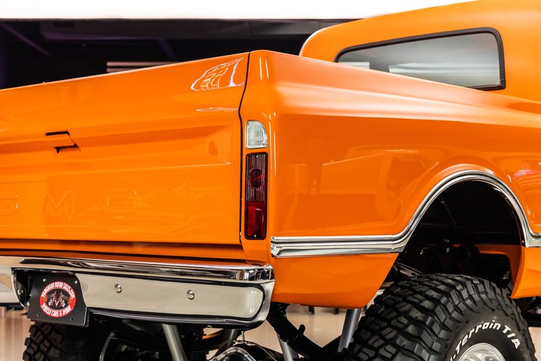 Unknown-3500-1967-Orange-Black-8