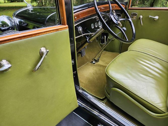 Unknown-353-1930-Black-Green-Leather-1