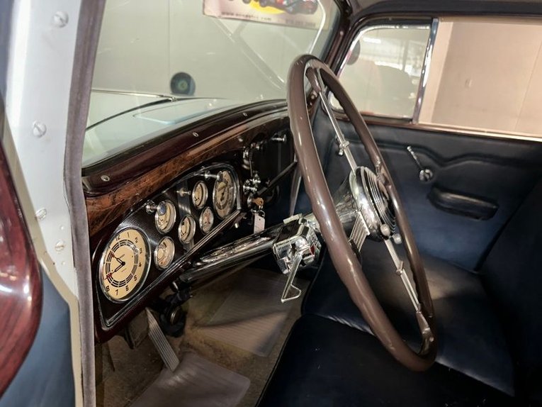 Unknown-355-c-1935-Light-BlueWhite-Dark-Blue-12