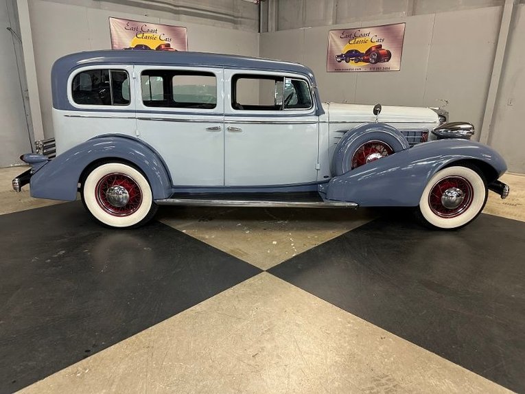 Unknown-355-c-1935-Light-BlueWhite-Dark-Blue-26