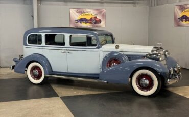 Unknown-355-c-1935-Light-BlueWhite-Dark-Blue-27