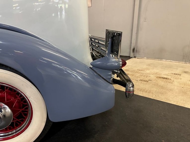 Unknown-355-c-1935-Light-BlueWhite-Dark-Blue-47
