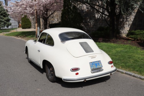 Unknown-356a-1958-White-Black-5