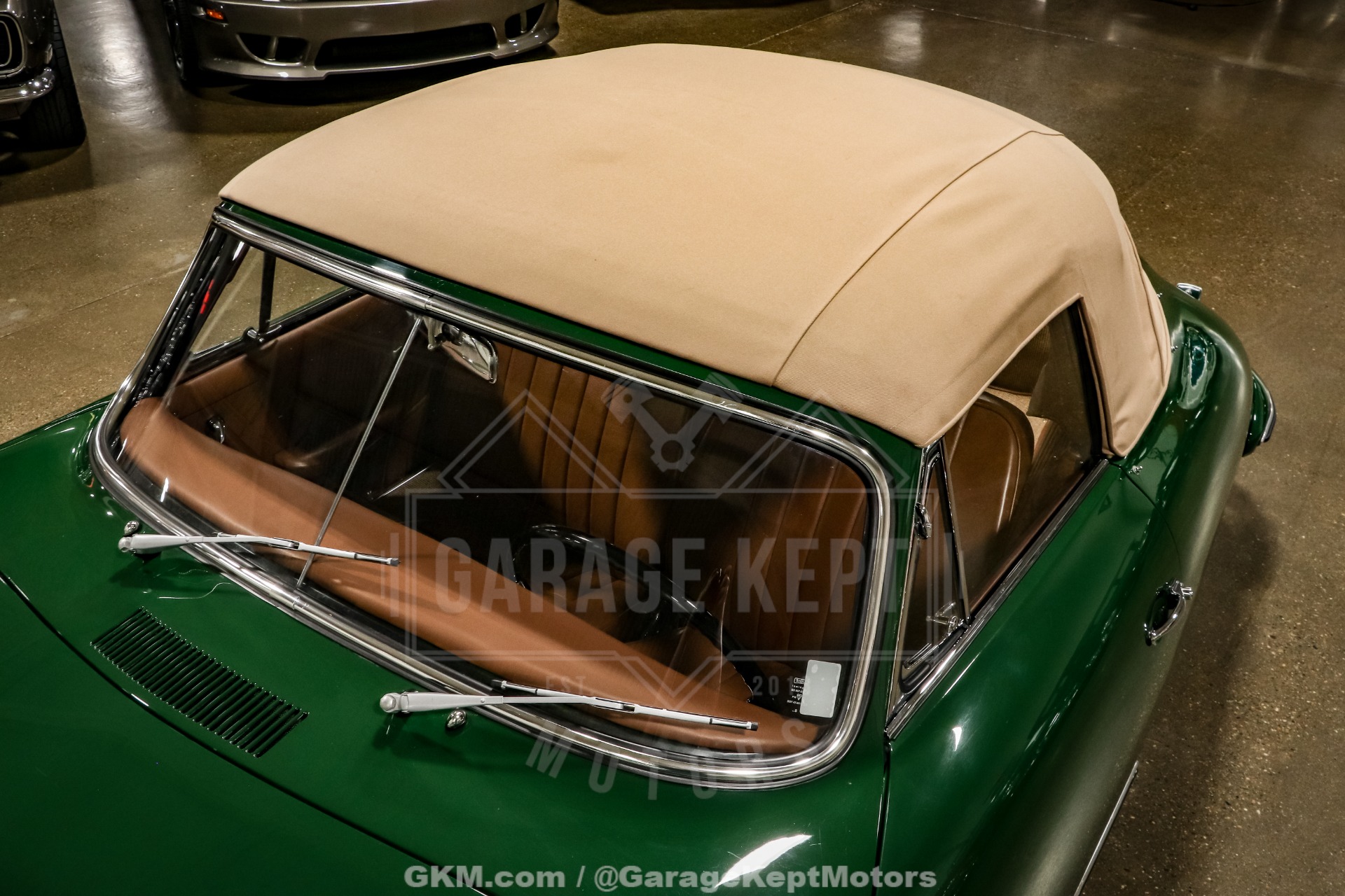 Unknown-356c-1965-Irish-Green-BeigeTan-20